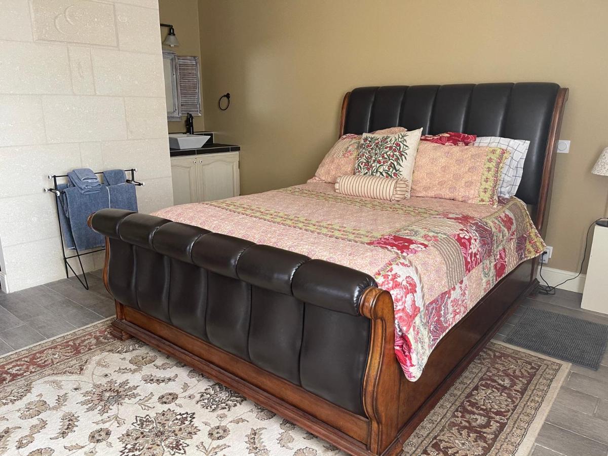 مبيت وإفطار Pugnac Chateau Couchebout المظهر الخارجي الصورة