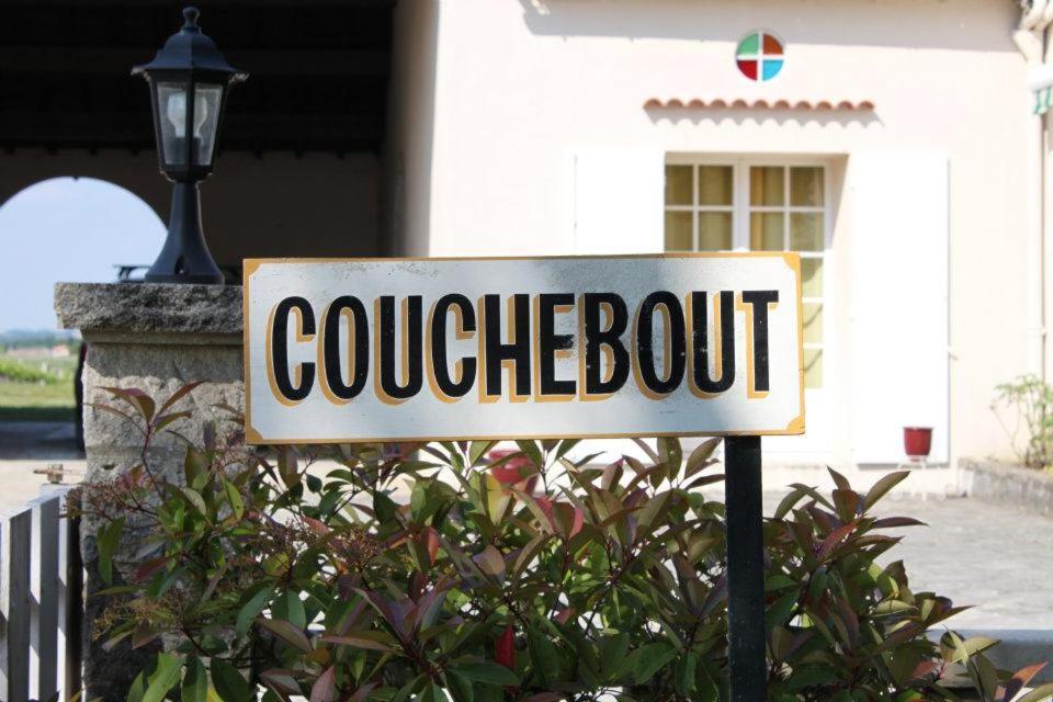 مبيت وإفطار Pugnac Chateau Couchebout المظهر الخارجي الصورة